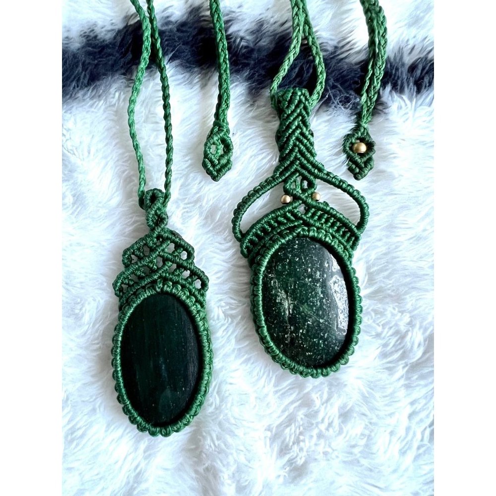 DARK GREEN Adventurine Braided Hemp Necklace - Picture 1 of 5